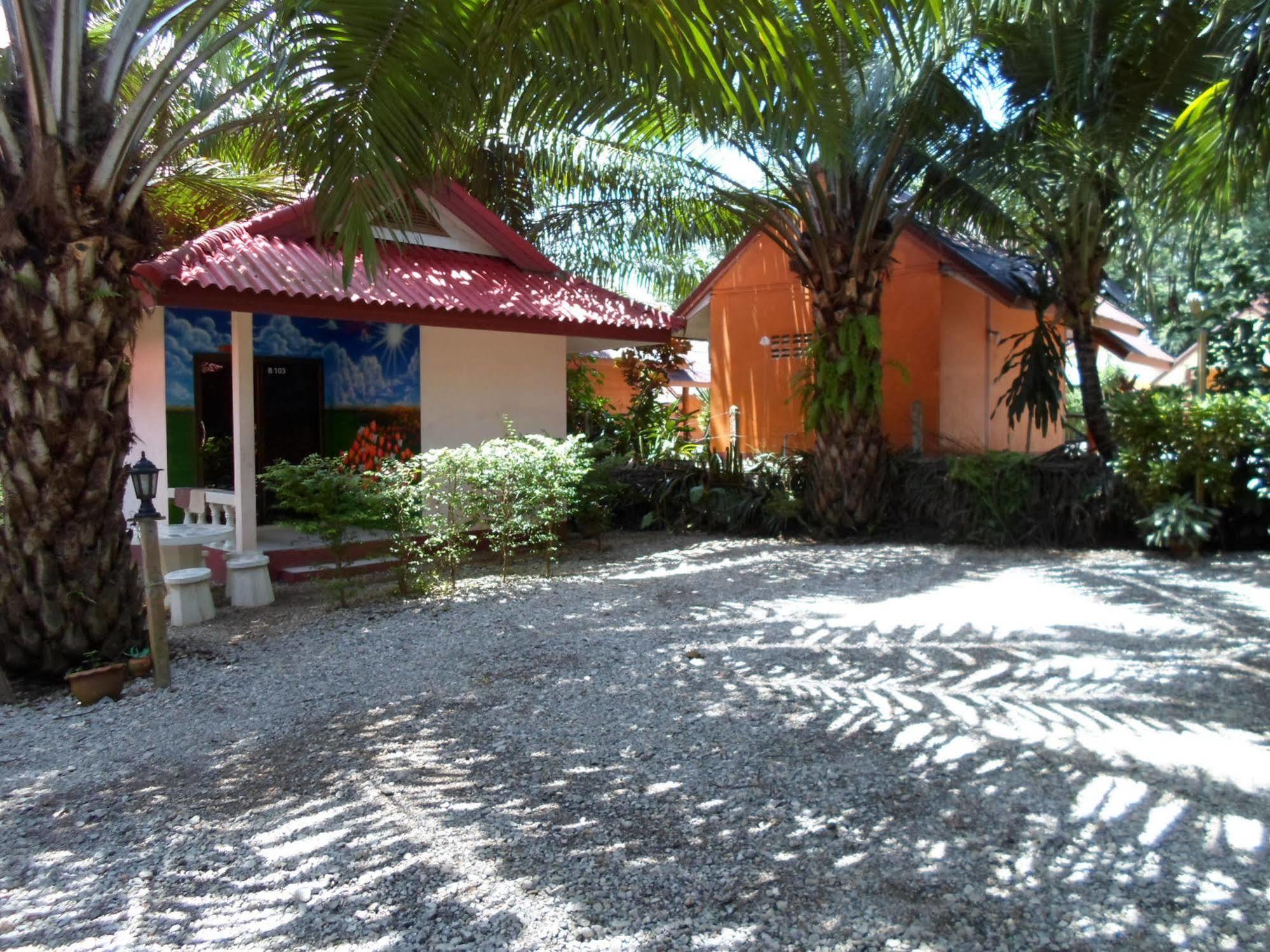 Bantatuk Resort & Restaurant Ban Tha Khun Luaran gambar